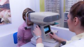 Eye scan using autorefractor