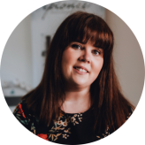 Headshot of Elly McGinn