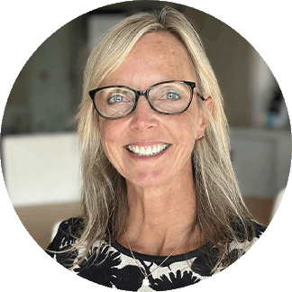 Headshot of Meinir Jones